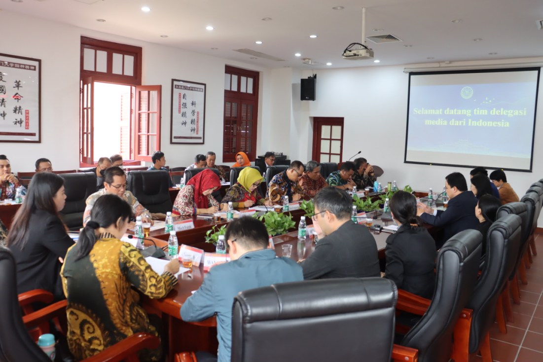 印度尼西亚中爪哇省媒体代表团来访厦门大学国际关系学院
